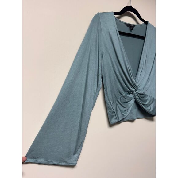 BUNDLE OF 2 - ANN TAYLOR Smocked Peplum Top, BANANA REPUBLIC FACTORY SilkyLuxe - Picture 4 of 15